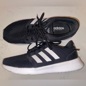 Adidas Womens Cloudfoam Walking Shoes